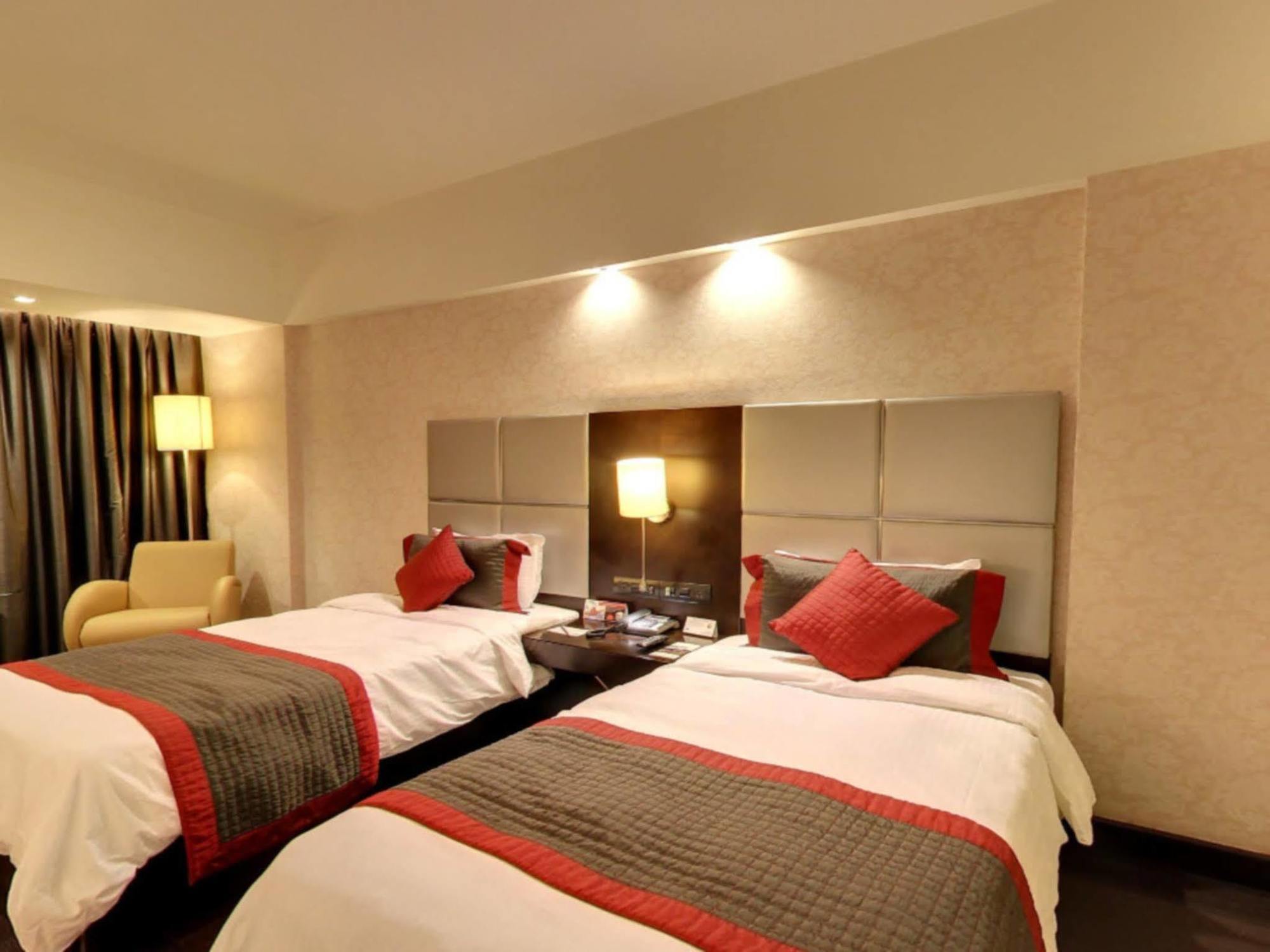 Radisson Hotel Sector 29 Gurugram Gurgaon Exteriör bild